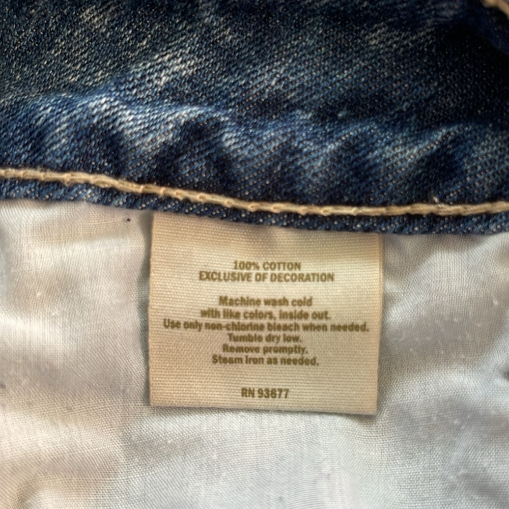 Decree Junior’s Pink Ombré Acid Wash Distressed Retro Cutoff Denim Jean Shorts - Picture 11 of 11